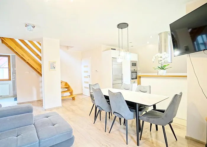 Appartement Everysky - Komuny Paryskiej *