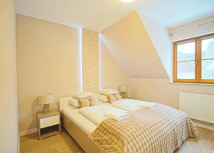 Everysky - Komuny Paryskiej