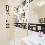 Everysky - Komuny Paryskiej *