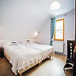 Everysky - Komuny Paryskiej Карпач