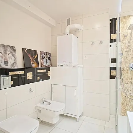 Everysky - Komuny Paryskiej * カルパッチ