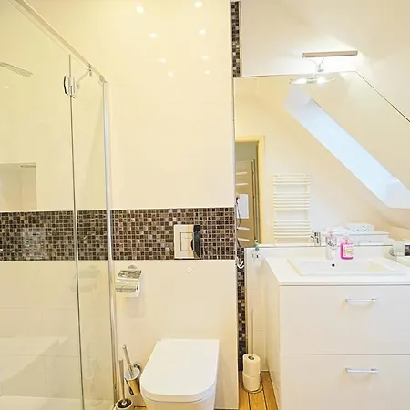 Everysky - Komuny Paryskiej 카르파츠