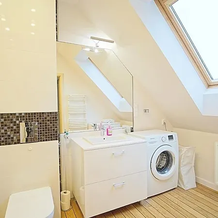 Everysky - Komuny Paryskiej *