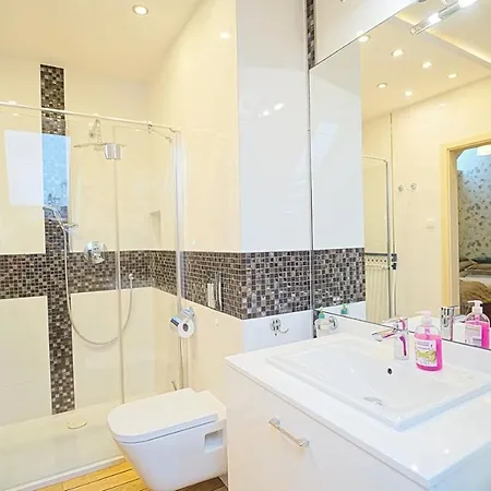 Everysky - Komuny Paryskiej * 카르파츠