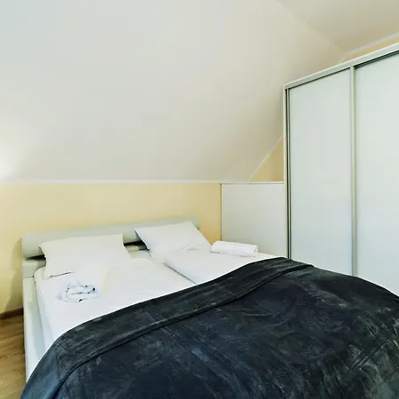 Apartment Everysky - Komuny Paryskiej *